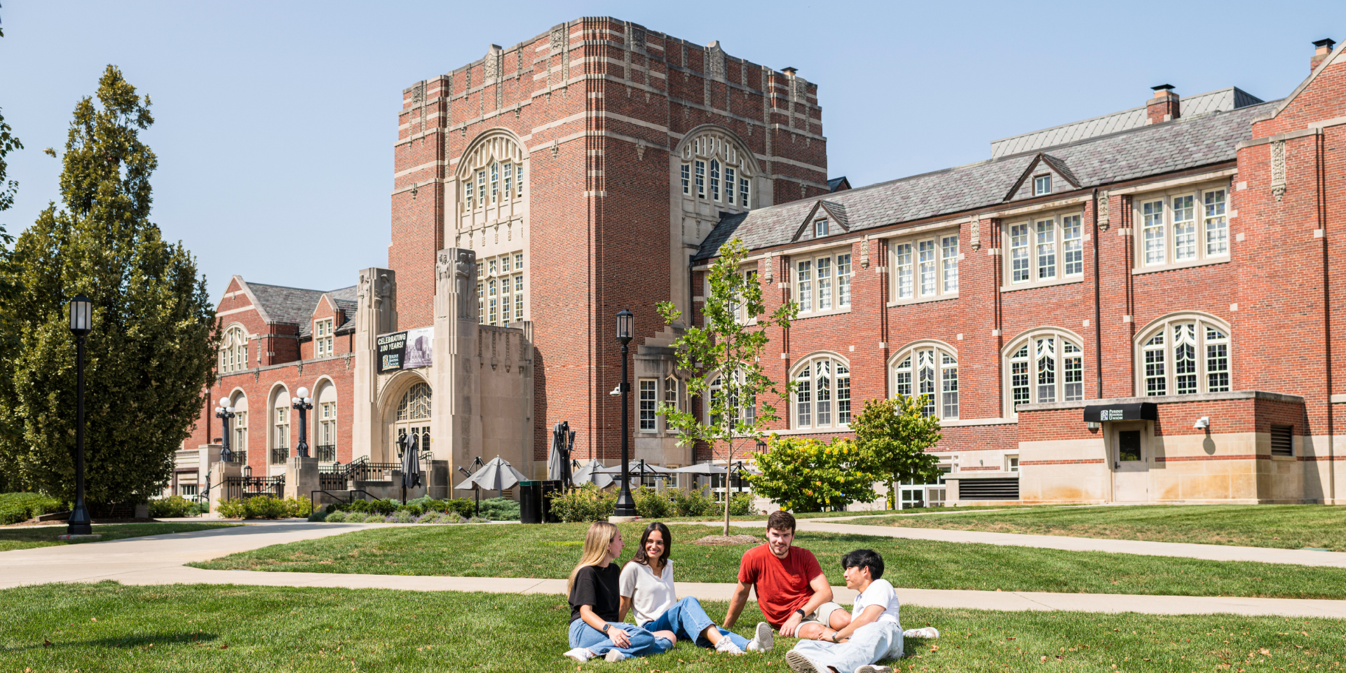 Massachusetts Institute of Technology